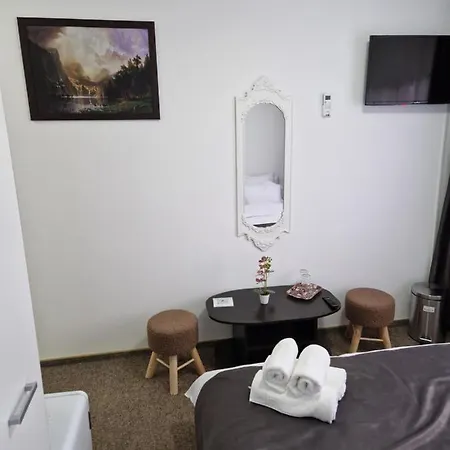 Antik House Aparthotel