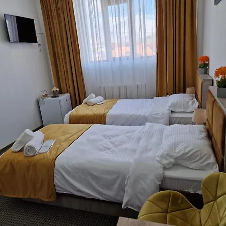 Antik House Aparthotel 3*