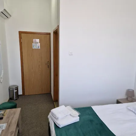 Aparthotel Antik House Cornu de Jos