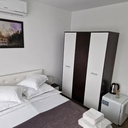 Aparthotel Antik House